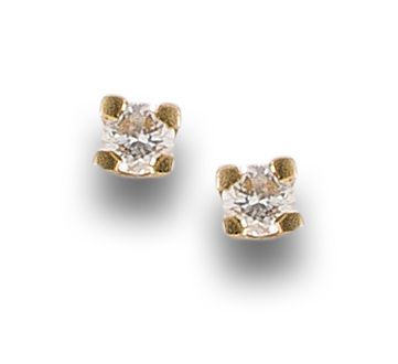 PENDIENTES EN ORO Y DIAMANTES