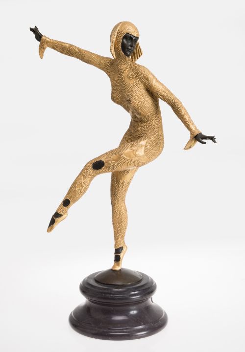 ESCUELA FRANCESA, "Bailarina", Escultura de bronce patinad