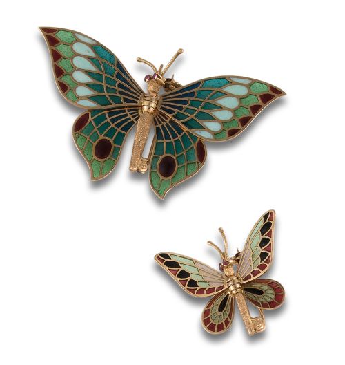 LOTE DE DOS BROCHES MARIPOSAS DE ESMALTE Y ORO