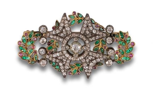 GOLD AND SILVER BROOCH WITH DIAMONDS, EMERALDS AND RUBIES