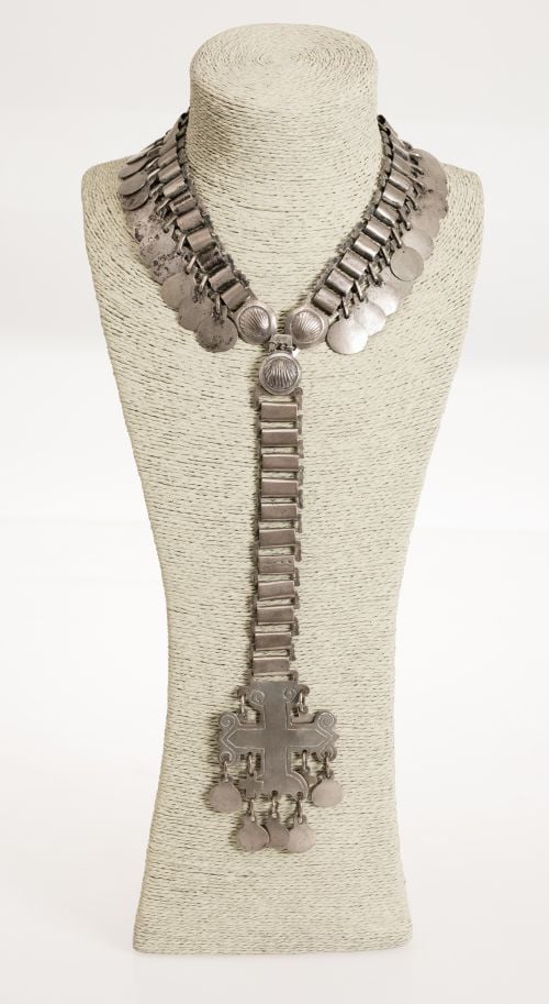 Mapuche metal necklace, 20th century