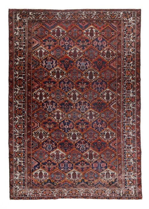 Hand-knotted wool Bakhtiar carpet, Isfahan, 20th century