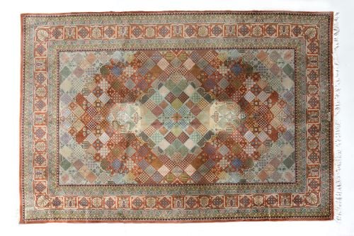 Hand-knotted wool and silk Bakhtiar rug, 20th century