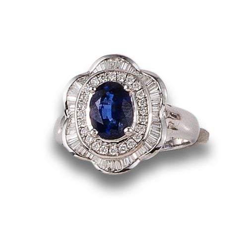 DIAMONDS AND SAPPHIRE ROSETTE RING, IN WHITE GOLD