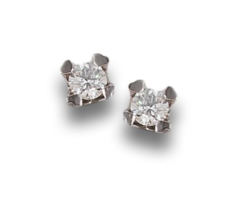 DIAMOND STUD EARRINGS, IN WHITE GOLD