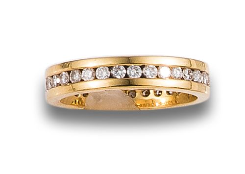 YELLOW GOLD AND DIAMONDS ETERNITY WEDDING RING