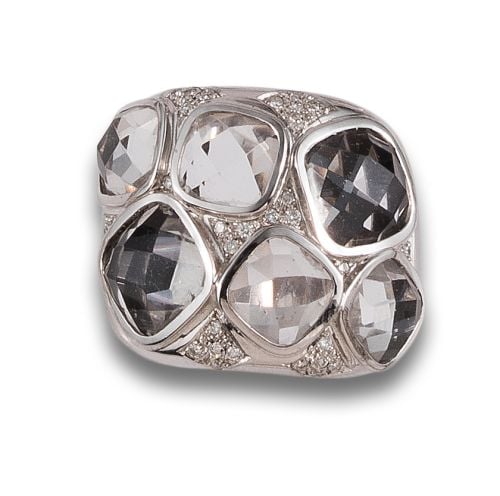 LARGE RING OF DIAMOND, ROCK CRYSTAL AND WHITE GOLD