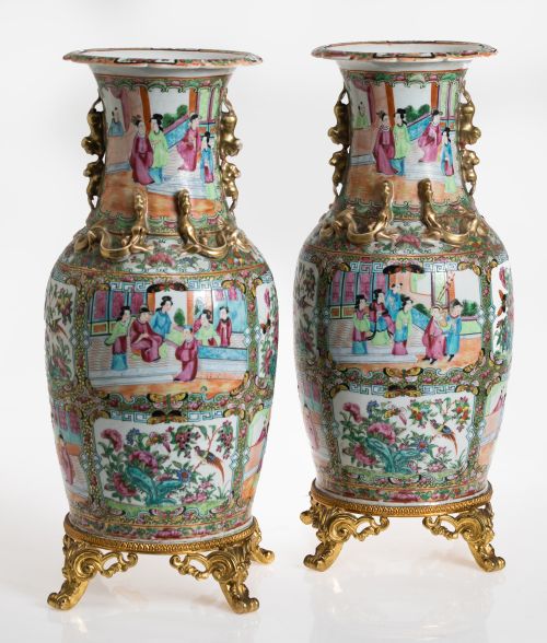 Pair of Canton porcelain vases, China, 19th-20th century