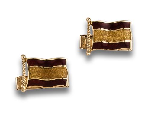 GOLD AND ENAMEL CUFFLINKS WITH THE FLAG OF SPAIN