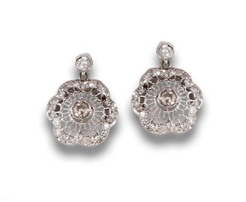 ANTIQUE STYLE DANGLE ROSETTE DIAMONDS EARRINGS IN PLATINUM