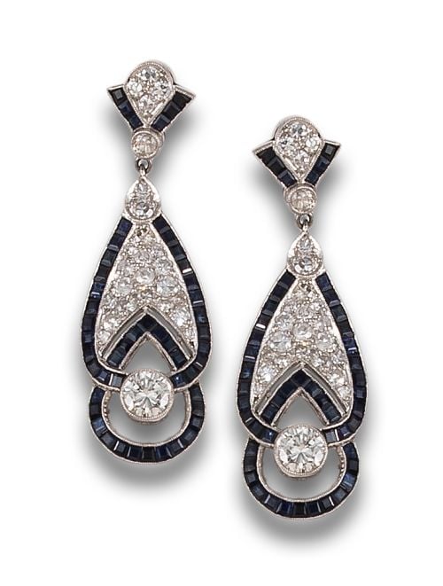 LONG ART DECO STYLE DIAMONDS AND SAPPHIRES EARRINGS IN PLAT