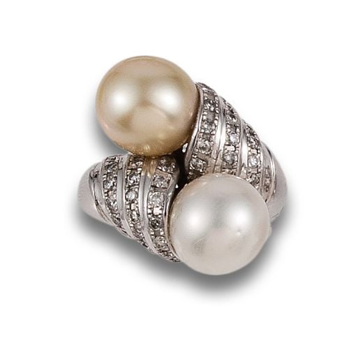 BYPASS RING OF PEARLS, DIAMONDS, IN WHITE GOLD