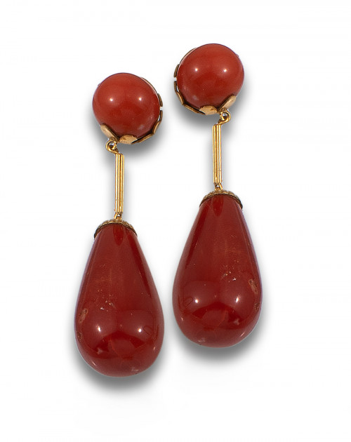 PENDIENTES LARGOS S.XIX ORO CORAL 144